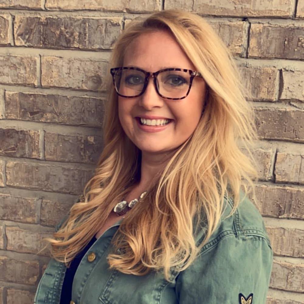 Meet your Posher, Jennifer